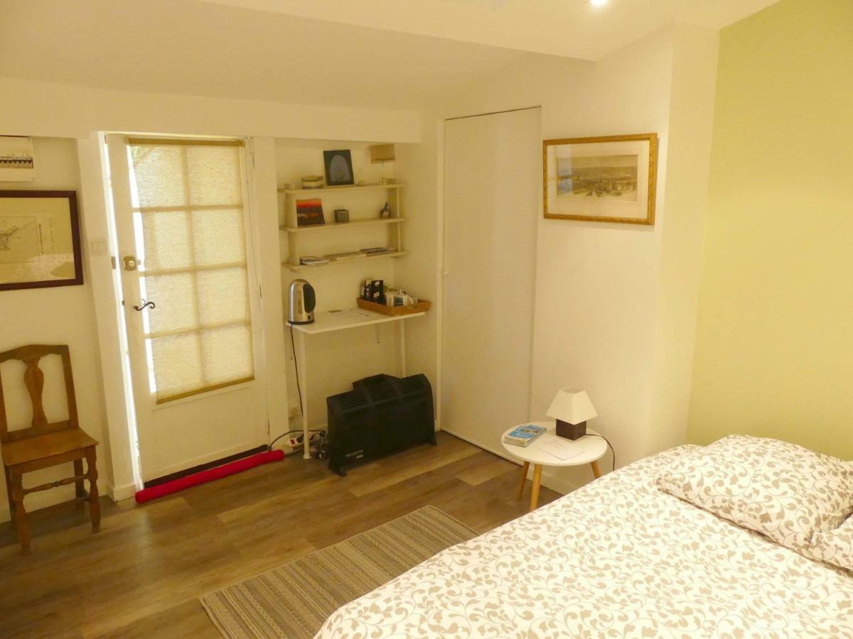 Dependance Sainte Anne Bed & Breakfast Marseille Exterior photo